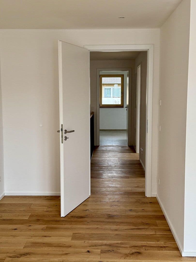 Pronájem bytu 5+1 135 m², Happinger Straße 66, Rosenheim, Bavorsko Pronájem bytu 5+1 135 m², Happinger Straße 66, Rosenheim, Bavorsko