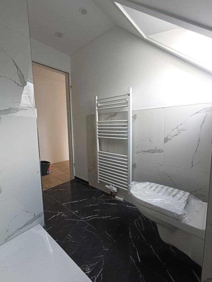 Pronájem bytu 3+1 63 m², Kirchstr. 12, Deizisau, Bádensko-Württembersko Pronájem bytu 3+1 63 m², Kirchstr. 12, Deizisau, Bádensko-Württembersko