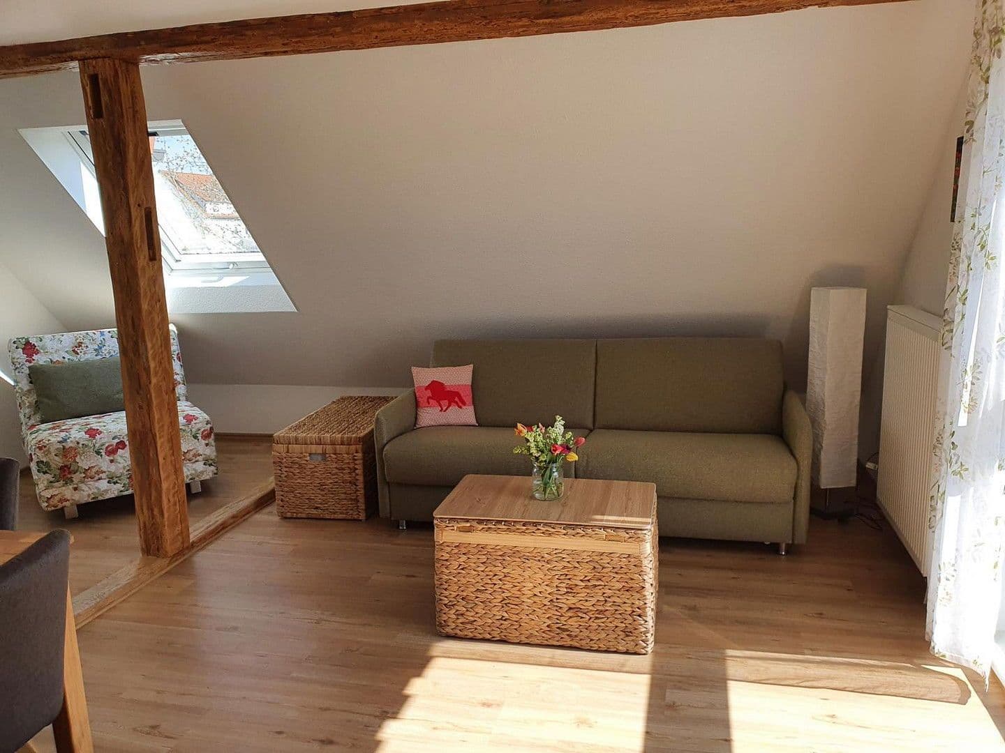 Pronájem bytu 1+1 30 m², Simmersfeld, Bádensko-Württembersko Pronájem bytu 1+1 30 m², Simmersfeld, Bádensko-Württembersko