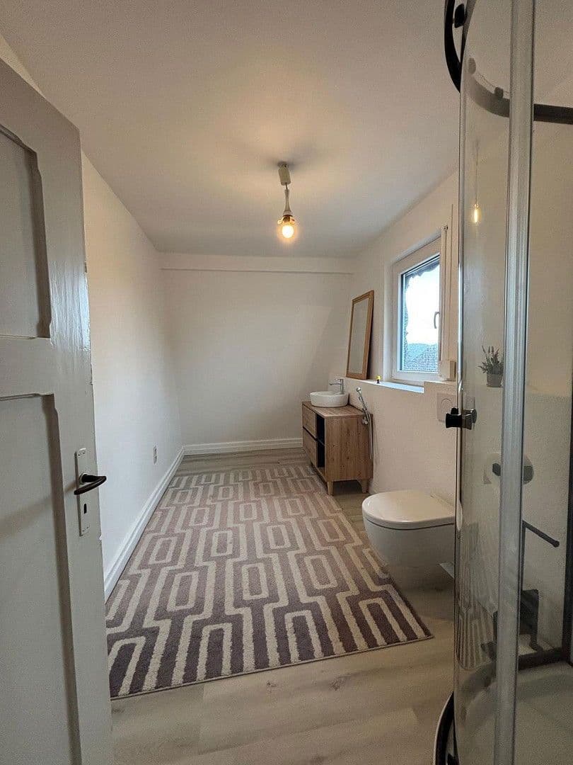 Prodej domu 297 m², pozemek 1.655 m², Dorfstraße 118, Michelstadt, Hessen Prodej domu 297 m², pozemek 1.655 m², Dorfstraße 118, Michelstadt, Hessen