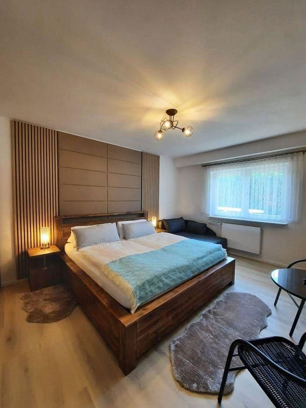 Prodej domu 297 m², pozemek 1.655 m², Dorfstraße 118, Michelstadt, Hessen Prodej domu 297 m², pozemek 1.655 m², Dorfstraße 118, Michelstadt, Hessen