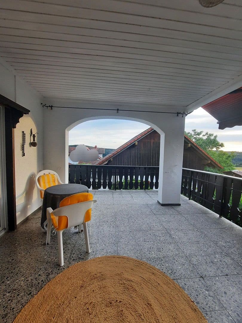 Prodej domu 297 m², pozemek 1.655 m², Dorfstraße 118, Michelstadt, Hessen Prodej domu 297 m², pozemek 1.655 m², Dorfstraße 118, Michelstadt, Hessen