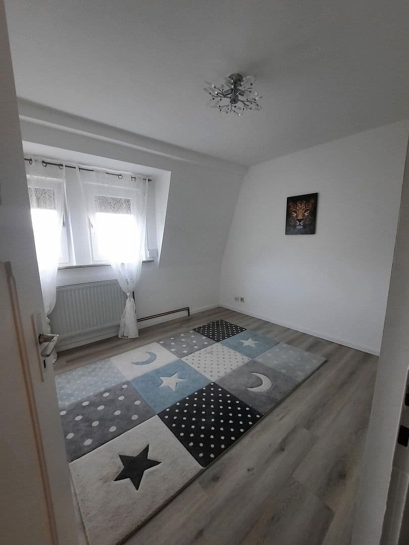 Prodej domu 297 m², pozemek 1.655 m², Dorfstraße 118, Michelstadt, Hessen Prodej domu 297 m², pozemek 1.655 m², Dorfstraße 118, Michelstadt, Hessen