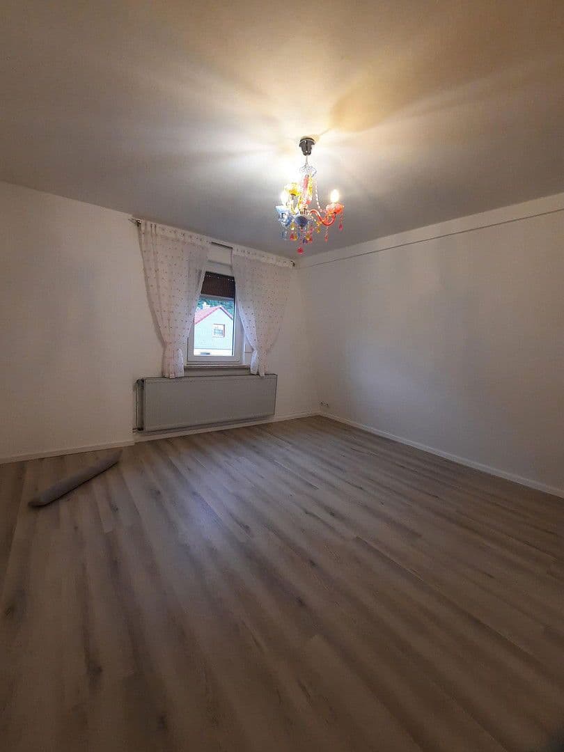 Prodej domu 297 m², pozemek 1.655 m², Dorfstraße 118, Michelstadt, Hessen Prodej domu 297 m², pozemek 1.655 m², Dorfstraße 118, Michelstadt, Hessen