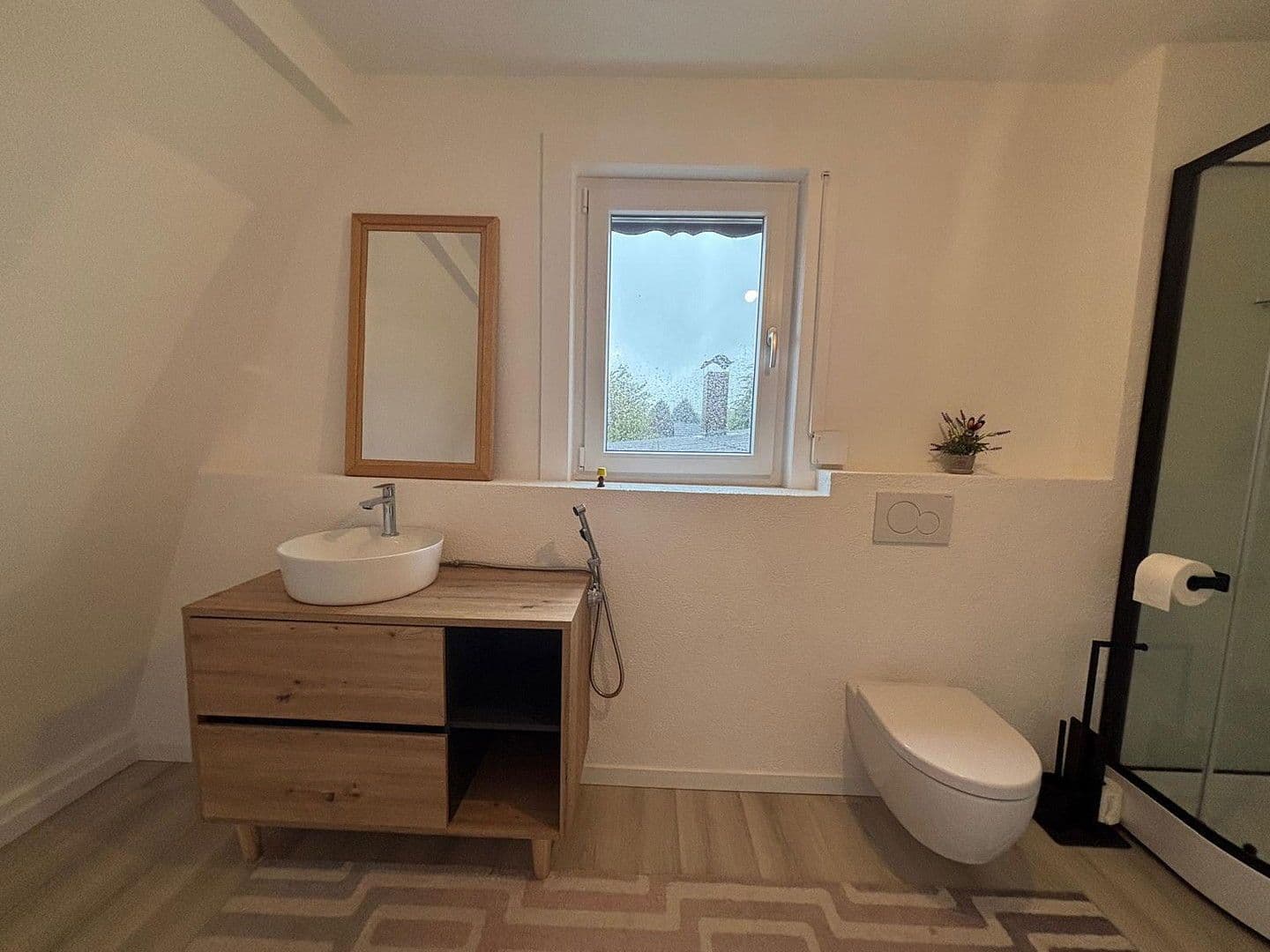 Prodej domu 297 m², pozemek 1.655 m², Dorfstraße 118, Michelstadt, Hessen Prodej domu 297 m², pozemek 1.655 m², Dorfstraße 118, Michelstadt, Hessen