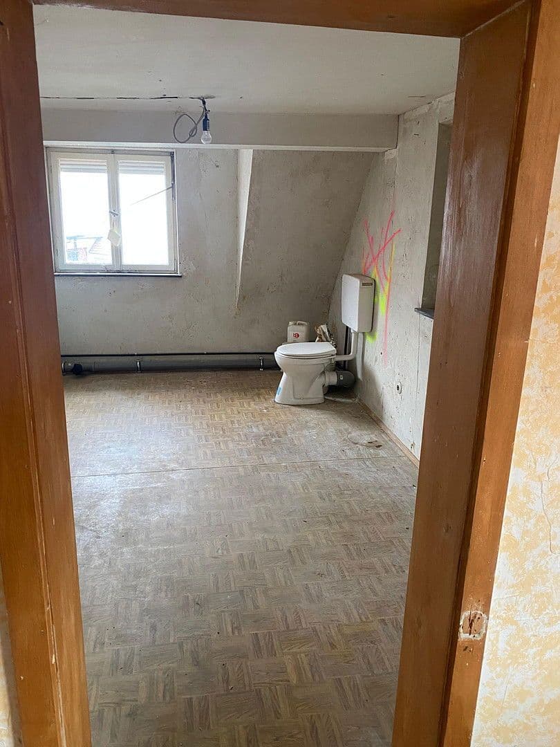 Prodej domu 148 m², pozemek 540 m², Hechingen, Bádensko-Württembersko Prodej domu 148 m², pozemek 540 m², Hechingen, Bádensko-Württembersko