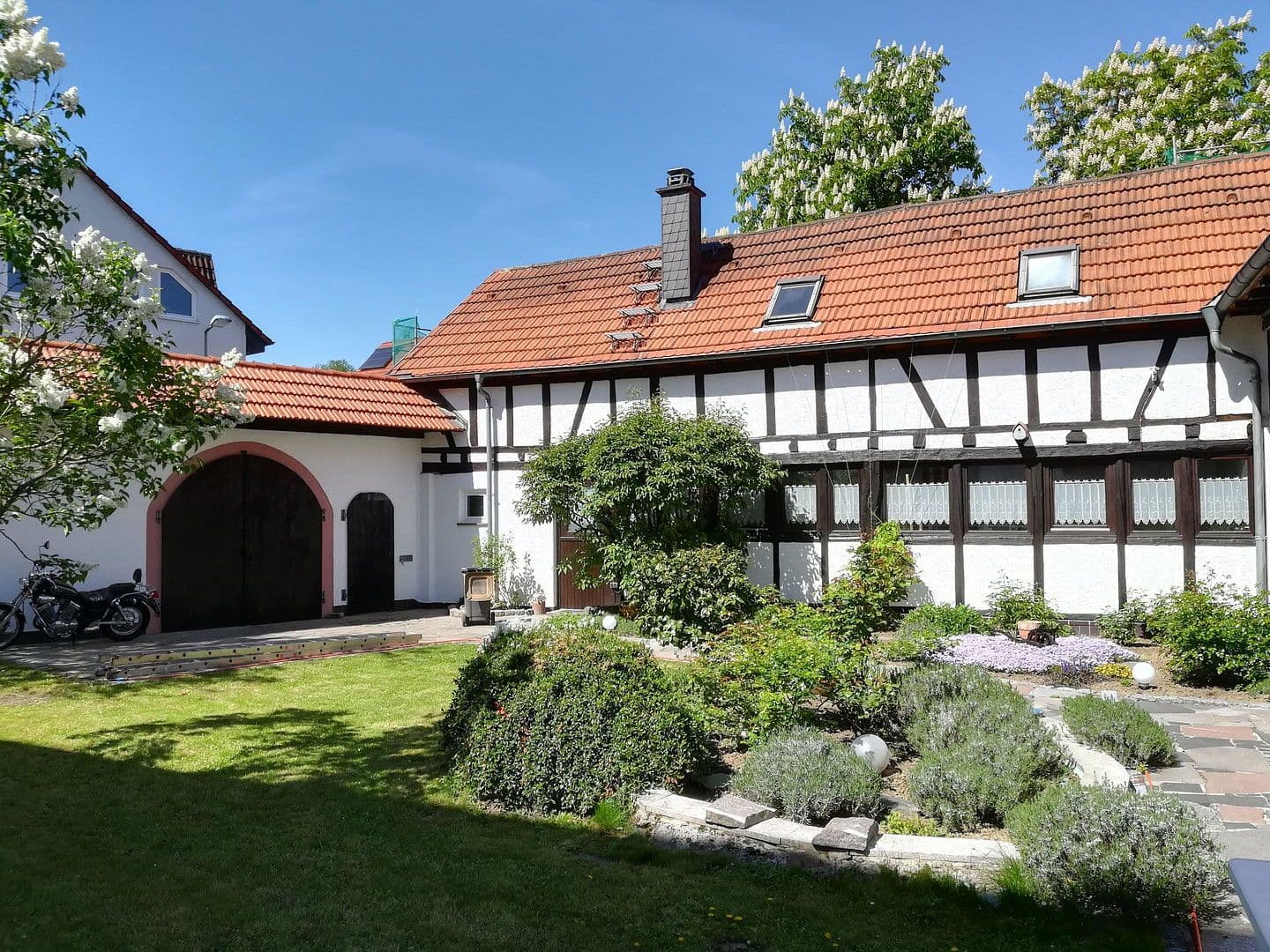 Prodej domu 325 m², pozemek 757 m², Friedhofstr. 2, Lautertal (Odenwald), Hessen Prodej domu 325 m², pozemek 757 m², Friedhofstr. 2, Lautertal (Odenwald), Hessen