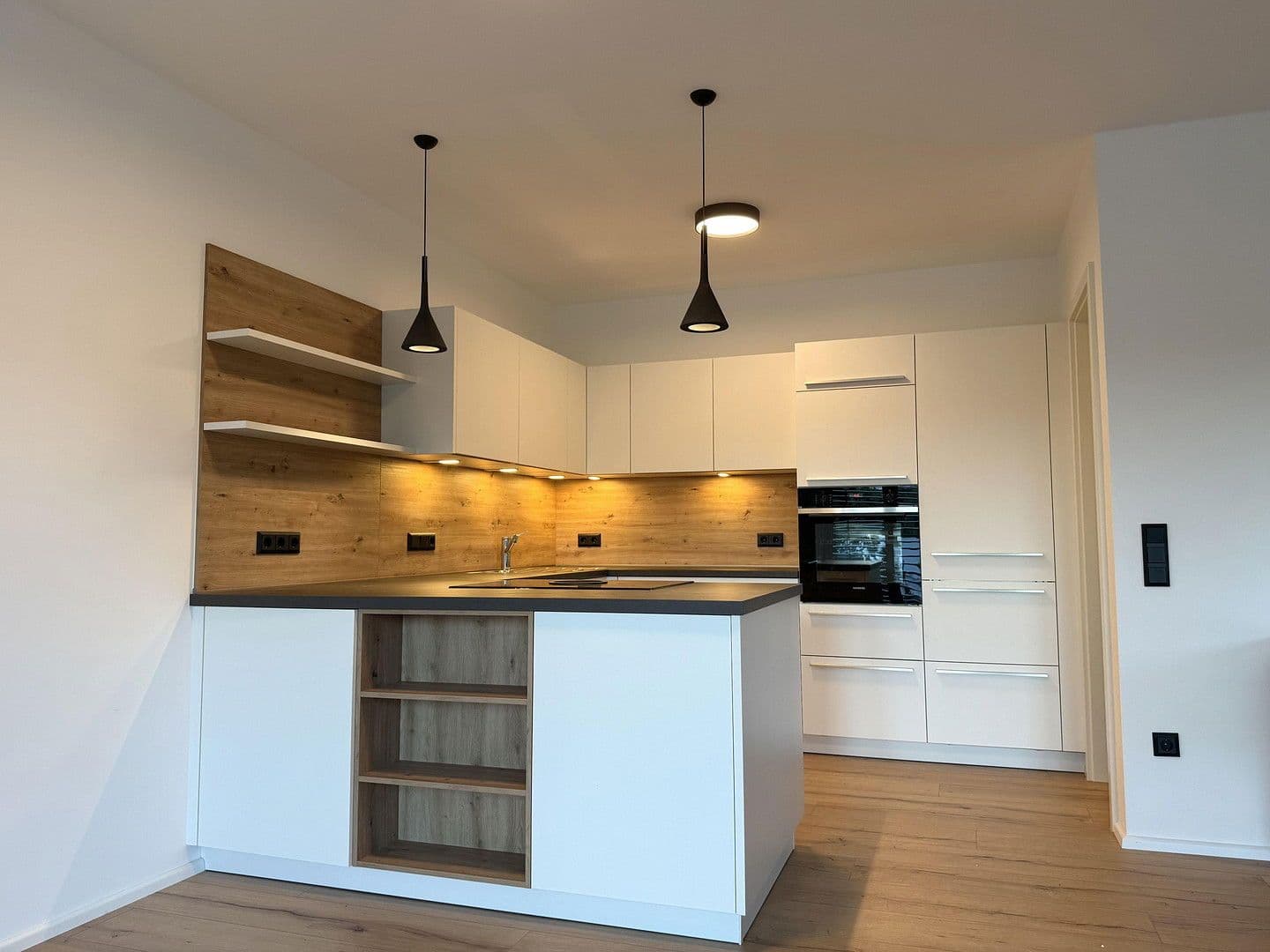 Pronájem bytu 4+1 111 m², Prachatitzer Straße 7, Passau, Bavorsko Pronájem bytu 4+1 111 m², Prachatitzer Straße 7, Passau, Bavorsko