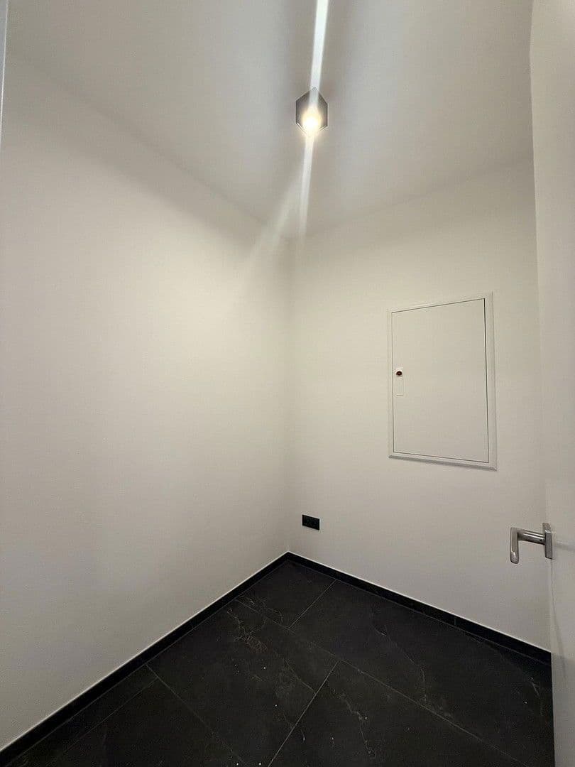 Pronájem bytu 4+1 111 m², Prachatitzer Straße 7, Passau, Bavorsko Pronájem bytu 4+1 111 m², Prachatitzer Straße 7, Passau, Bavorsko