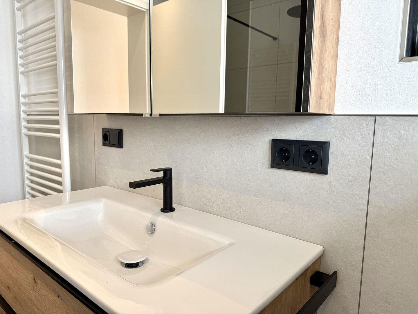 Pronájem bytu 4+1 111 m², Prachatitzer Straße 7, Passau, Bavorsko Pronájem bytu 4+1 111 m², Prachatitzer Straße 7, Passau, Bavorsko