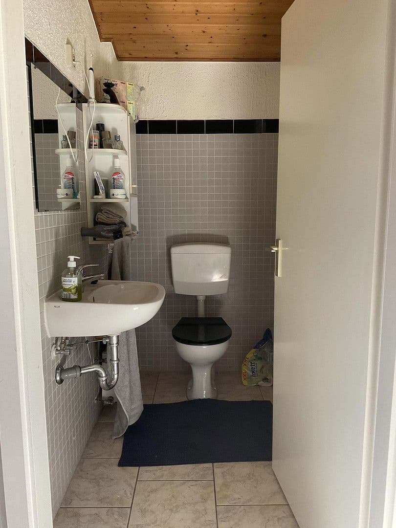 Prodej domu 225 m², pozemek 810 m², Karl-Marx-Straße 51, Schulzendorf, Braniborsko Prodej domu 225 m², pozemek 810 m², Karl-Marx-Straße 51, Schulzendorf, Braniborsko