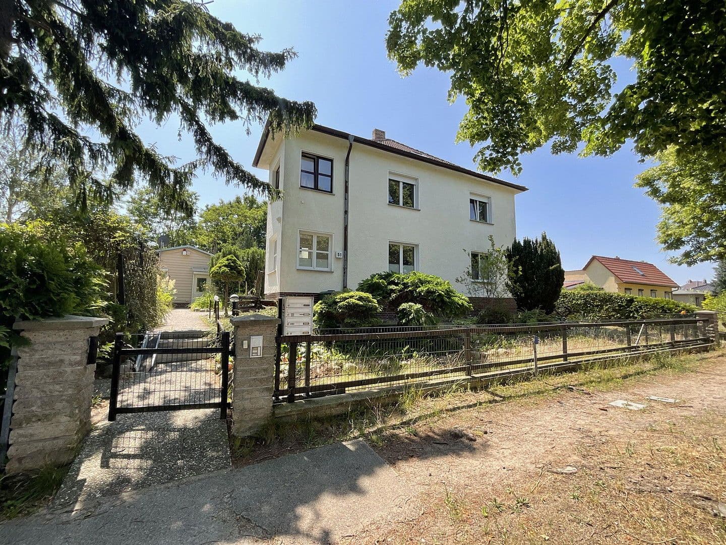 Prodej domu 225 m², pozemek 810 m², Karl-Marx-Straße 51, Schulzendorf, Braniborsko Prodej domu 225 m², pozemek 810 m², Karl-Marx-Straße 51, Schulzendorf, Braniborsko