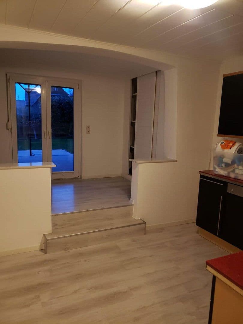 Prodej domu 198 m², pozemek 345 m², Hauptstrasse 16, Hirschhorn/Pfalz, Porýní-Falc Prodej domu 198 m², pozemek 345 m², Hauptstrasse 16, Hirschhorn/Pfalz, Porýní-Falc