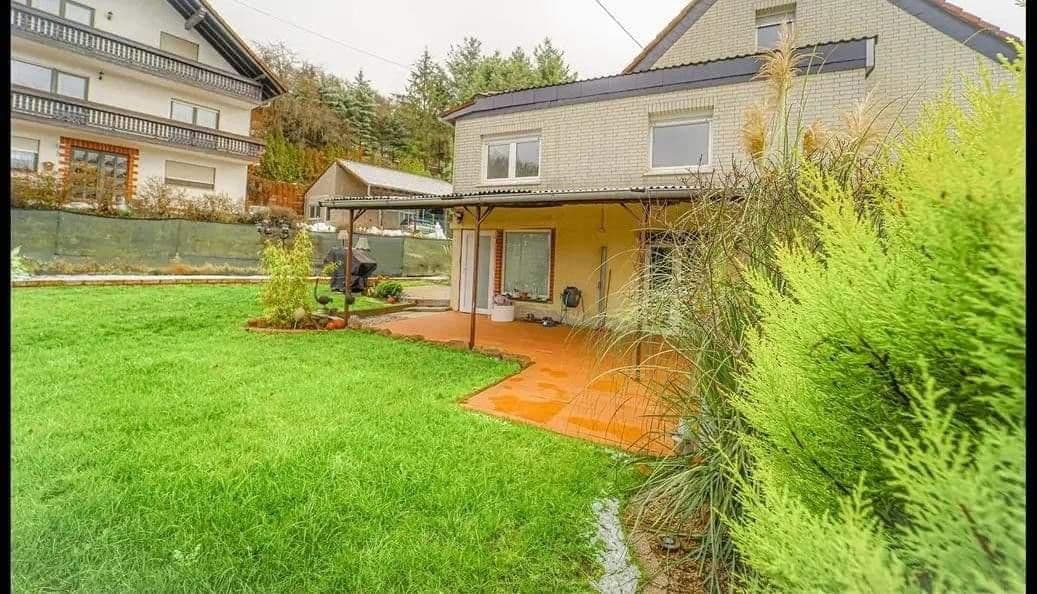 Prodej domu 198 m², pozemek 345 m², Hauptstrasse 16, Hirschhorn/Pfalz, Porýní-Falc Prodej domu 198 m², pozemek 345 m², Hauptstrasse 16, Hirschhorn/Pfalz, Porýní-Falc