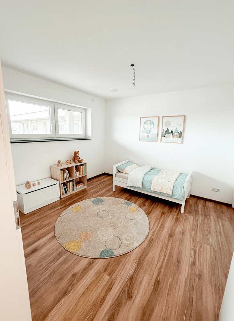 Pronájem bytu 4+1 134 m², Baumgartenweg 4, Leutkirch im Allgäu, Bádensko-Württembersko Pronájem bytu 4+1 134 m², Baumgartenweg 4, Leutkirch im Allgäu, Bádensko-Württembersko