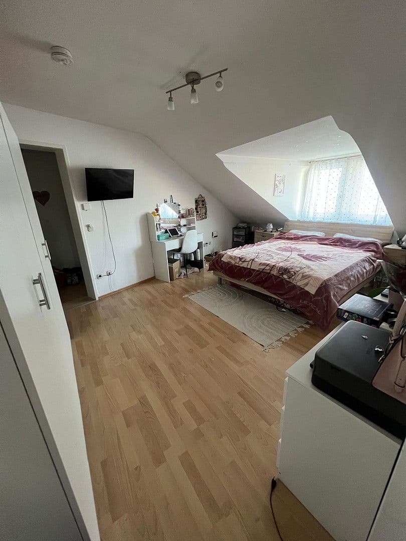 Pronájem bytu 2+1 49 m², Kirchstraße 21, Darmstadt, Hessen Pronájem bytu 2+1 49 m², Kirchstraße 21, Darmstadt, Hessen