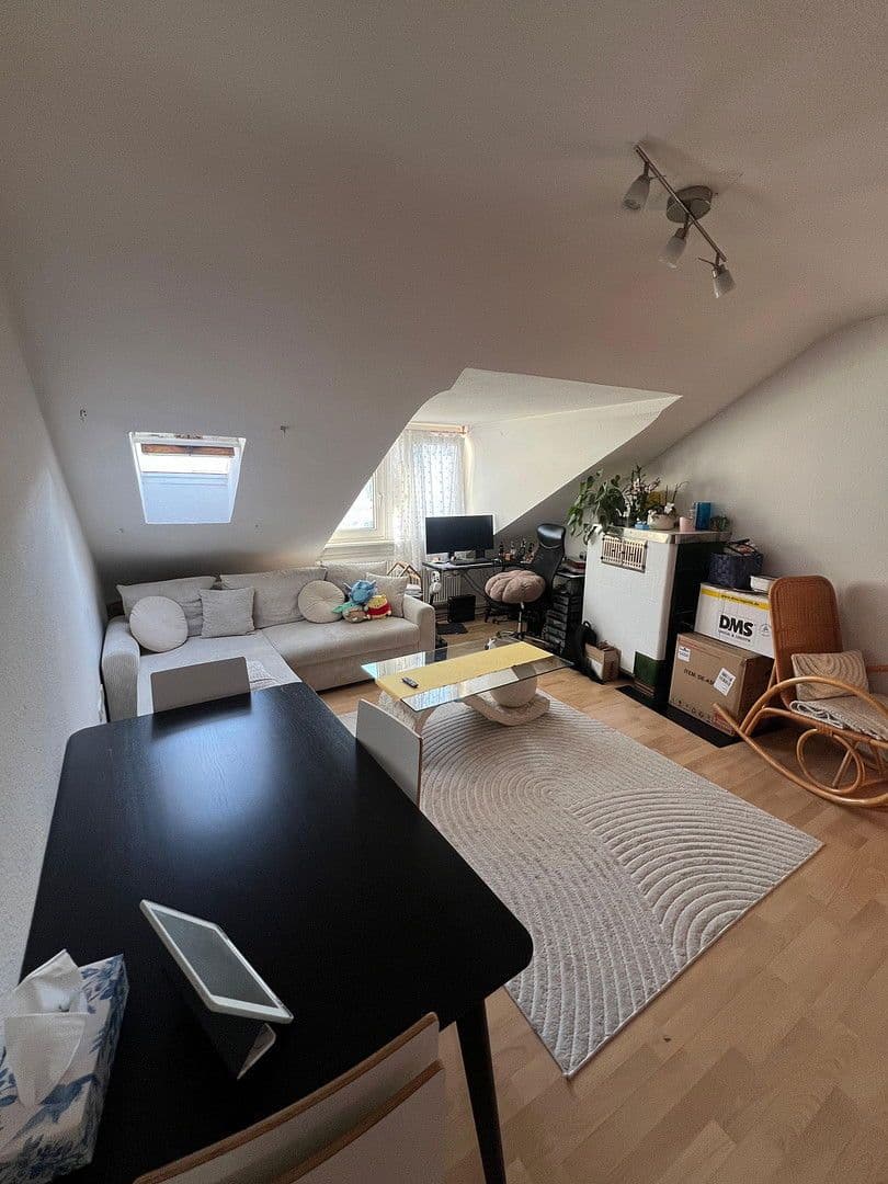 Pronájem bytu 2+1 49 m², Kirchstraße 21, Darmstadt, Hessen Pronájem bytu 2+1 49 m², Kirchstraße 21, Darmstadt, Hessen