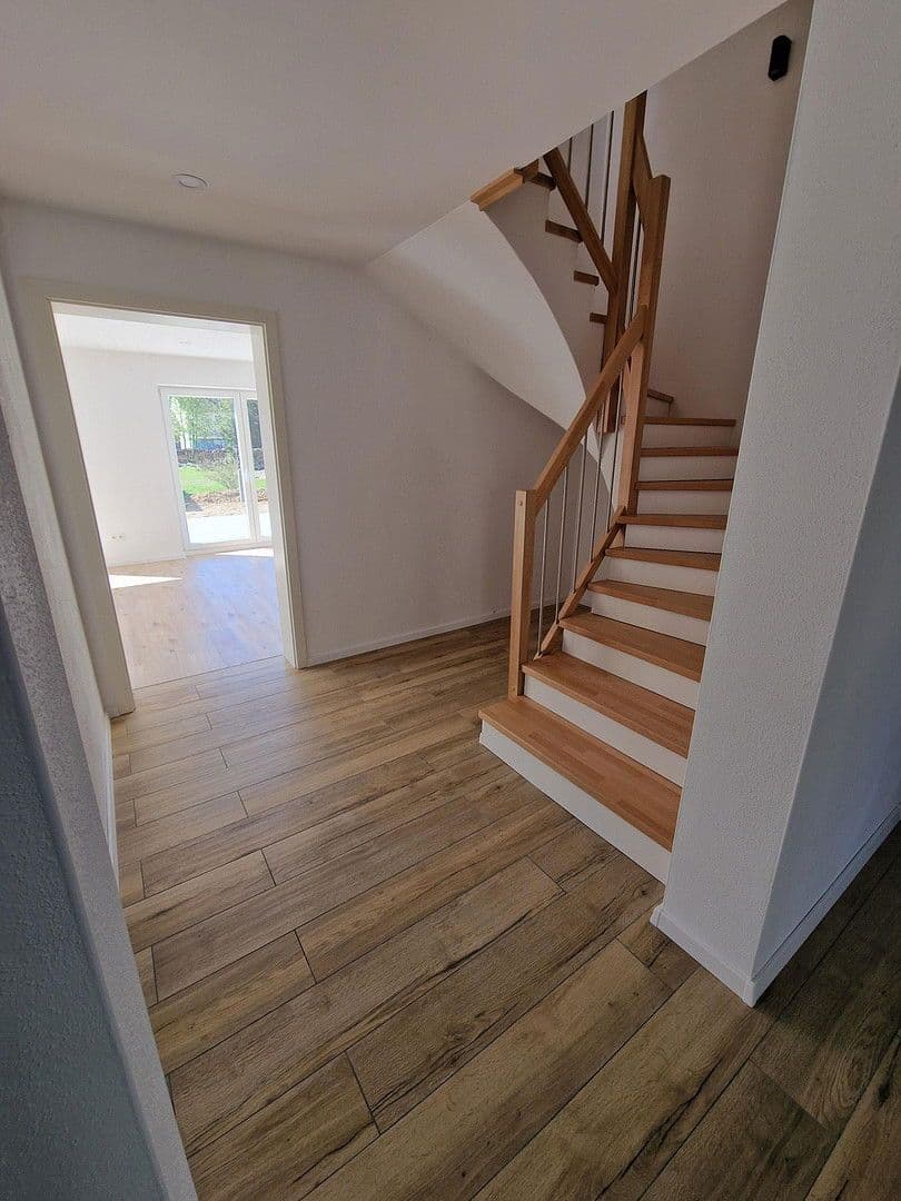 Prodej domu 160 m², pozemek 345 m², Altenmünster, Bavorsko Prodej domu 160 m², pozemek 345 m², Altenmünster, Bavorsko