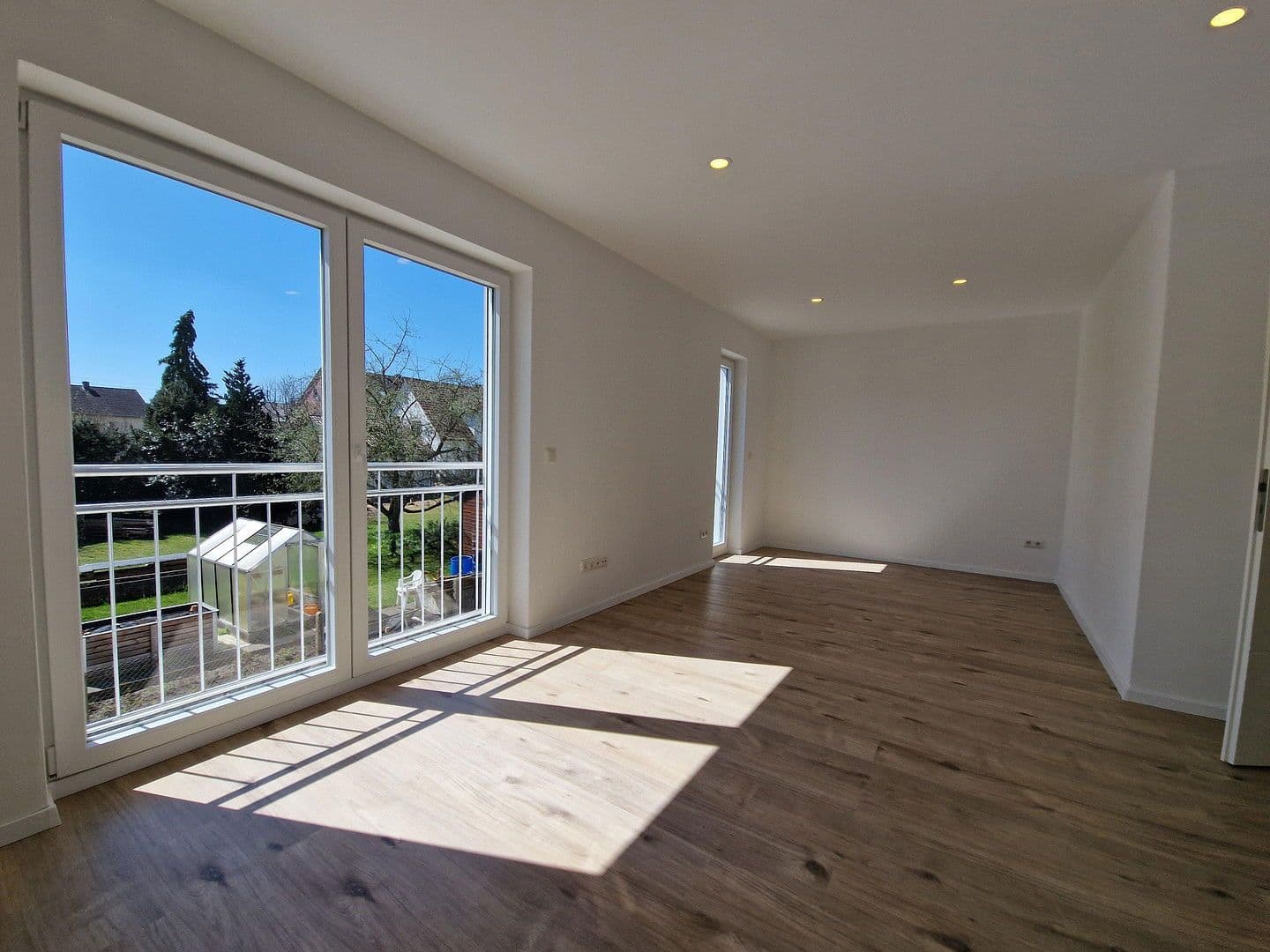 Prodej domu 160 m², pozemek 345 m², Altenmünster, Bavorsko Prodej domu 160 m², pozemek 345 m², Altenmünster, Bavorsko