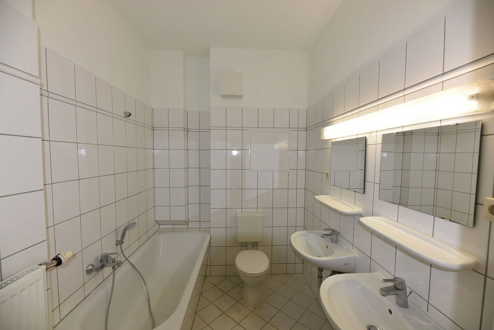 Pronájem bytu 4+1 132 m², Arnoldstraße 31, Dresden, Sasko Pronájem bytu 4+1 132 m², Arnoldstraße 31, Dresden, Sasko