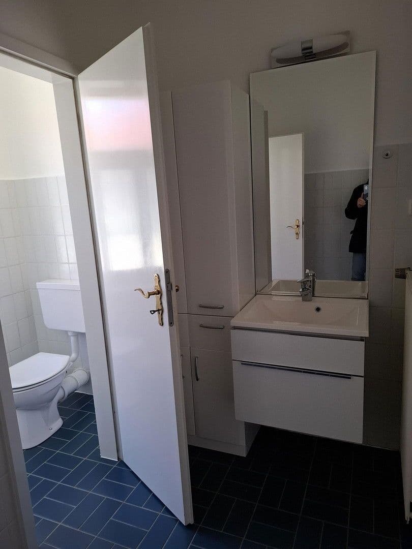 Pronájem kanceláře 250 m², Loebensteinstr. 38, Hannover, Dolní Sasko Pronájem kanceláře 250 m², Loebensteinstr. 38, Hannover, Dolní Sasko