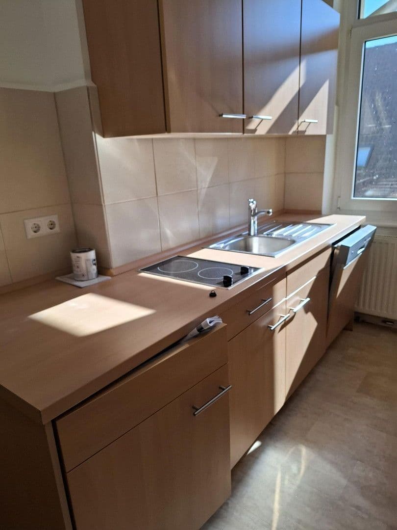 Pronájem kanceláře 250 m², Loebensteinstr. 38, Hannover, Dolní Sasko Pronájem kanceláře 250 m², Loebensteinstr. 38, Hannover, Dolní Sasko