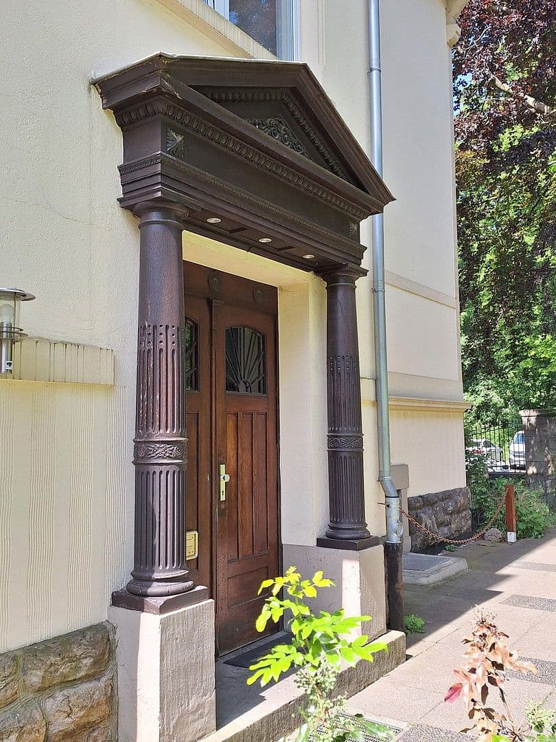 Pronájem kanceláře 250 m², Loebensteinstr. 38, Hannover, Dolní Sasko Pronájem kanceláře 250 m², Loebensteinstr. 38, Hannover, Dolní Sasko