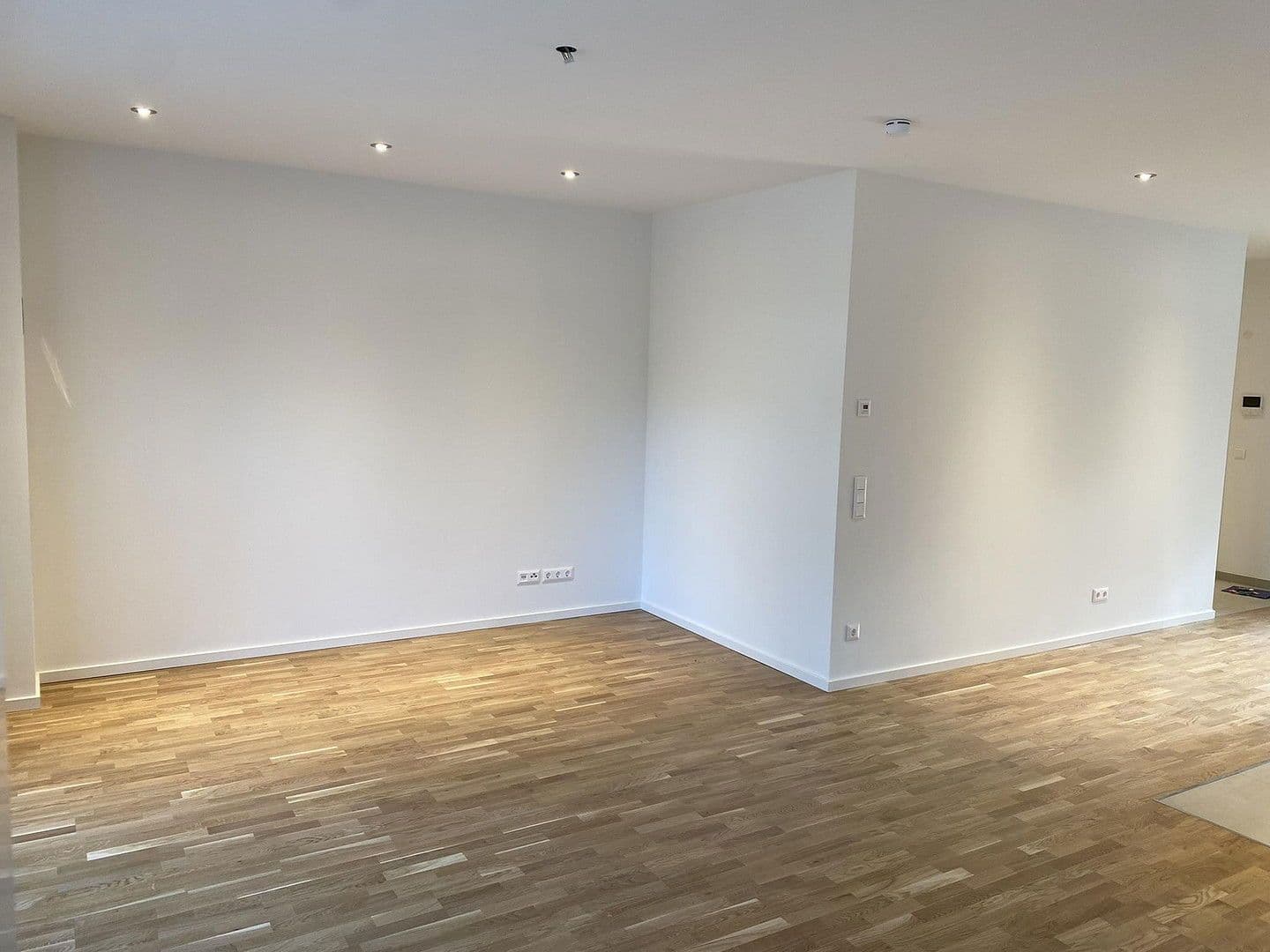 Pronájem bytu 3+1 100 m², Friedrich-Engels-Damm 83, Bad Saarow, Braniborsko Pronájem bytu 3+1 100 m², Friedrich-Engels-Damm 83, Bad Saarow, Braniborsko