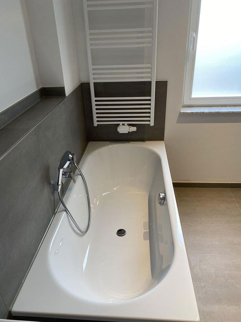 Pronájem bytu 3+1 100 m², Friedrich-Engels-Damm 83, Bad Saarow, Braniborsko Pronájem bytu 3+1 100 m², Friedrich-Engels-Damm 83, Bad Saarow, Braniborsko