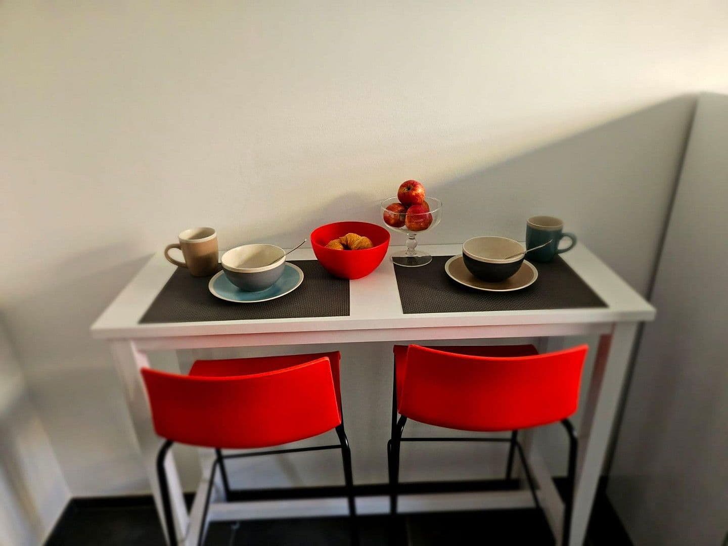 Pronájem bytu 1+1 45 m², Galvanistrasse 15, Frankfurt am Main, Hessen Pronájem bytu 1+1 45 m², Galvanistrasse 15, Frankfurt am Main, Hessen