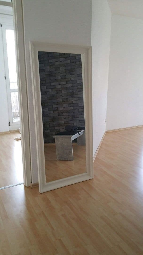 Pronájem bytu 3+1 68 m², Künzelsau, Bádensko-Württembersko Pronájem bytu 3+1 68 m², Künzelsau, Bádensko-Württembersko