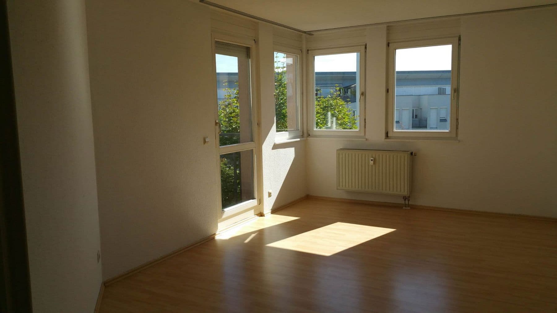 Pronájem bytu 3+1 68 m², Künzelsau, Bádensko-Württembersko Pronájem bytu 3+1 68 m², Künzelsau, Bádensko-Württembersko
