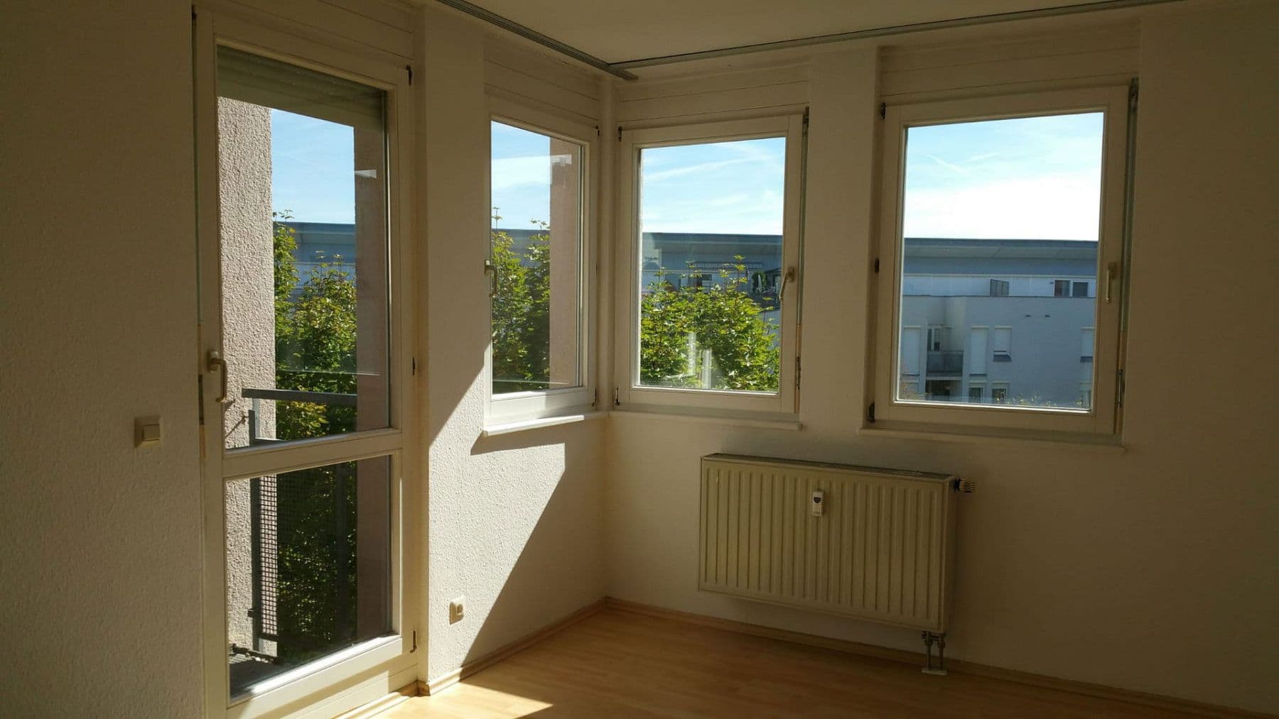 Pronájem bytu 3+1 68 m², Künzelsau, Bádensko-Württembersko Pronájem bytu 3+1 68 m², Künzelsau, Bádensko-Württembersko