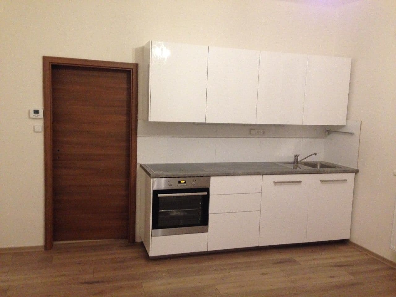 Pronájem bytu 2+kk 48 m², Adamovská, Praha, Praha Pronájem bytu 2+kk 48 m², Adamovská, Praha, Praha