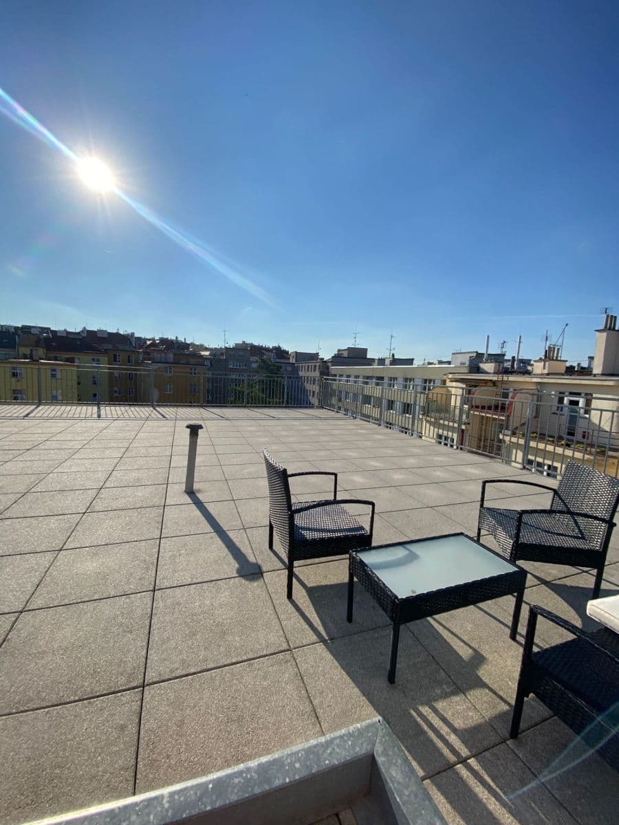 Pronájem bytu 2+kk 48 m², Adamovská, Praha, Praha Pronájem bytu 2+kk 48 m², Adamovská, Praha, Praha