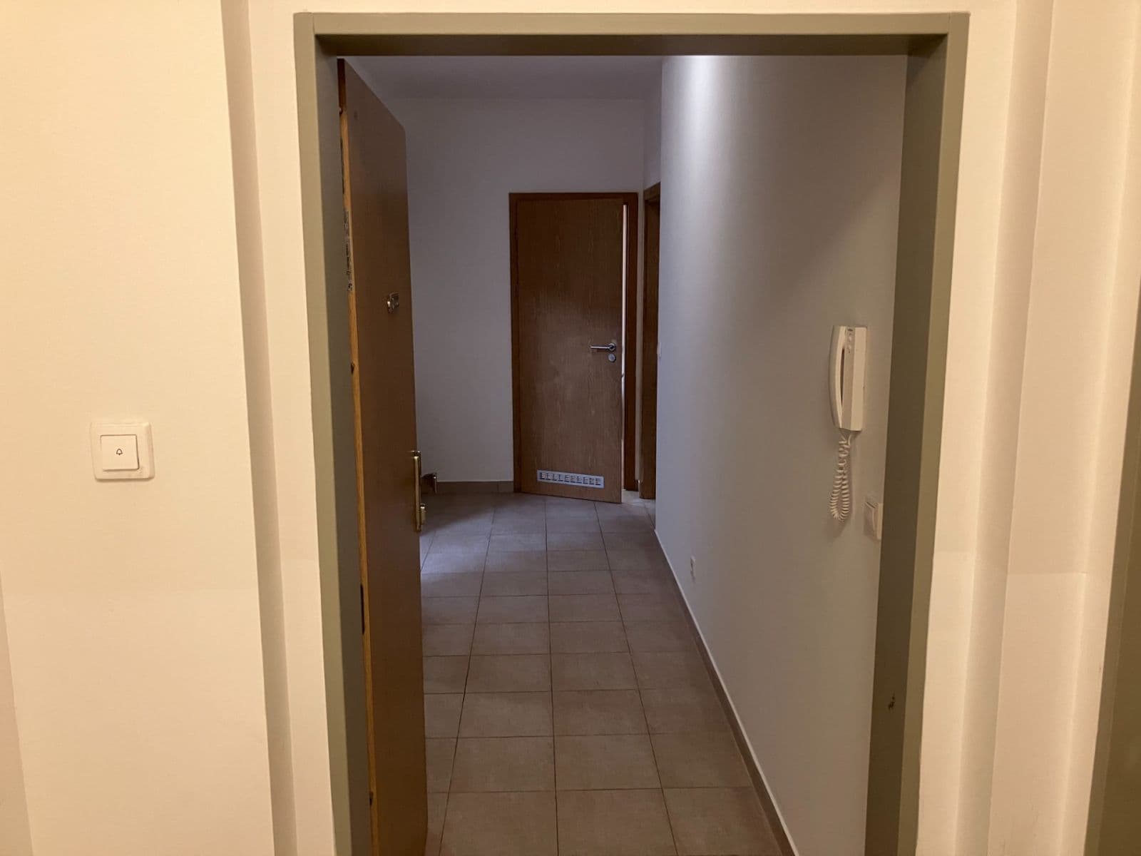 Pronájem bytu 2+kk 38 m², Hornoměcholupská, Praha, Praha Pronájem bytu 2+kk 38 m², Hornoměcholupská, Praha, Praha