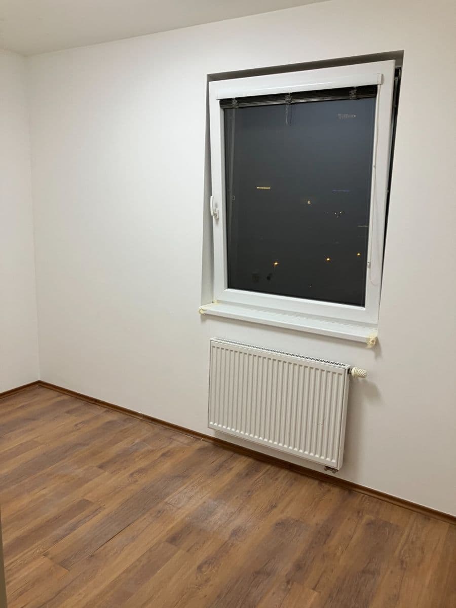 Pronájem bytu 2+kk 38 m², Hornoměcholupská, Praha, Praha Pronájem bytu 2+kk 38 m², Hornoměcholupská, Praha, Praha