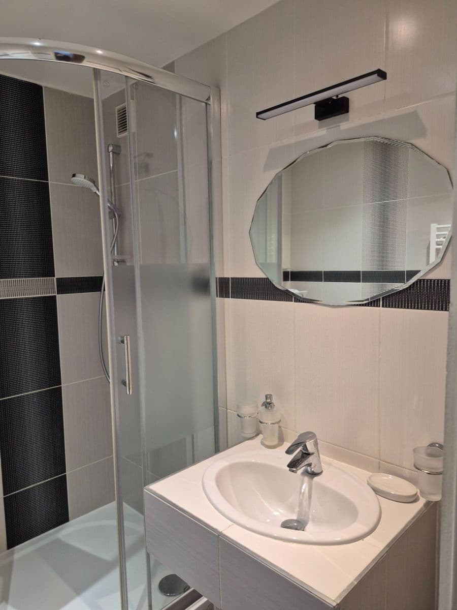 Pronájem bytu 3+1 72 m², Spodní, Brno, Jihomoravský kraj Pronájem bytu 3+1 72 m², Spodní, Brno, Jihomoravský kraj