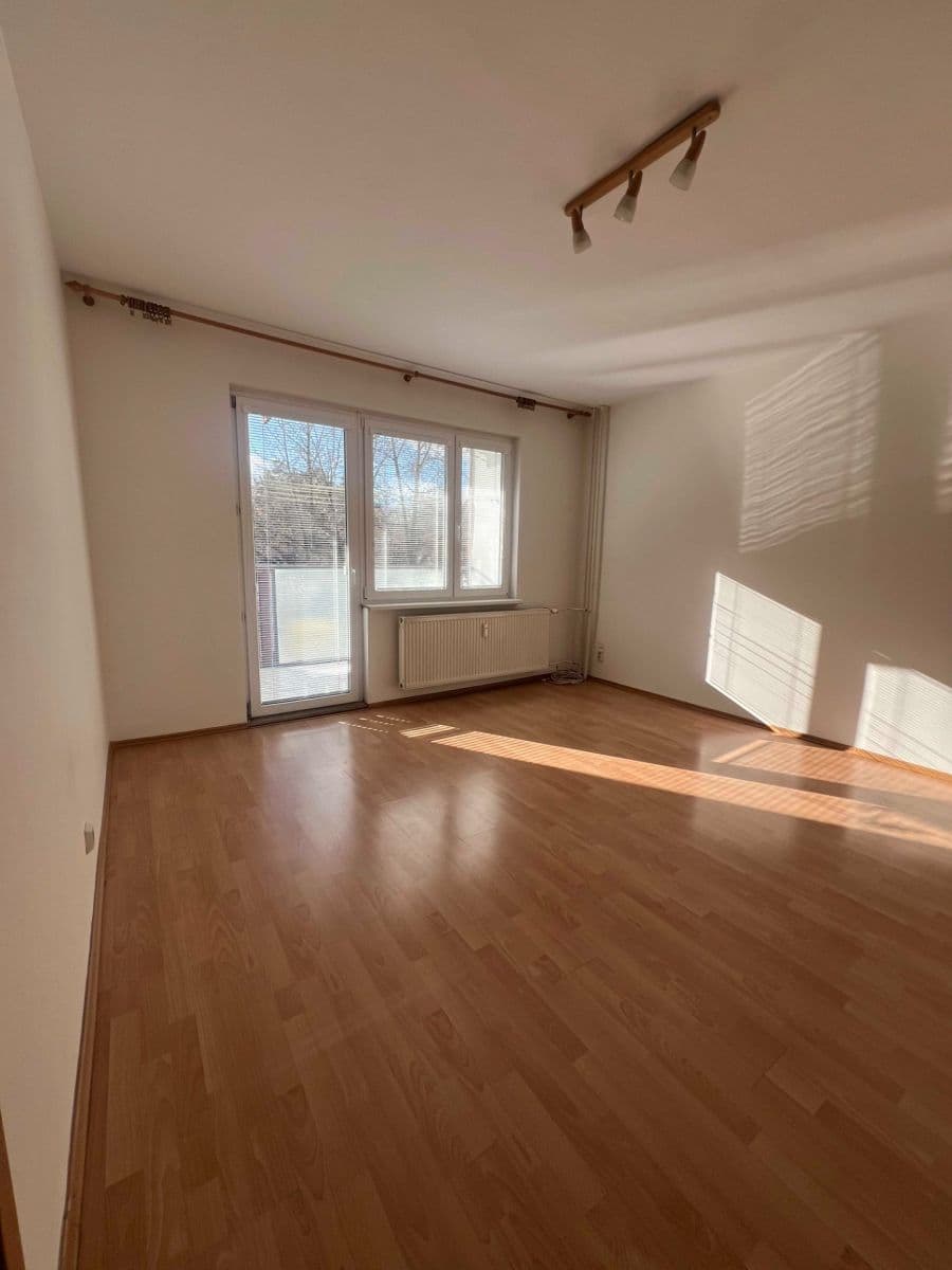 Prodej bytu 3+1 67 m², Centrum II., Dubnica nad Váhom, Trenčiansky kraj Prodej bytu 3+1 67 m², Centrum II., Dubnica nad Váhom, Trenčiansky kraj