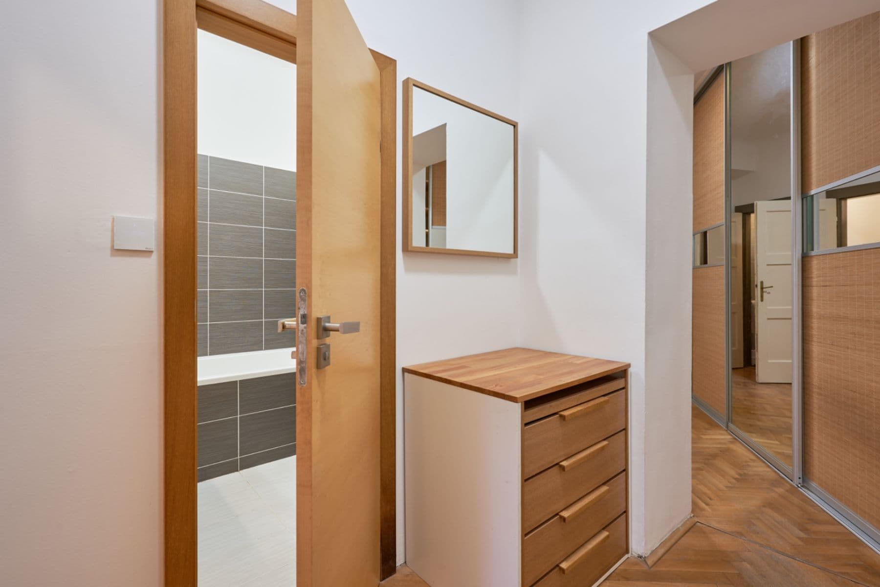 Pronájem bytu 3+kk 81 m², Poděbradova, Brno, Jihomoravský kraj Pronájem bytu 3+kk 81 m², Poděbradova, Brno, Jihomoravský kraj