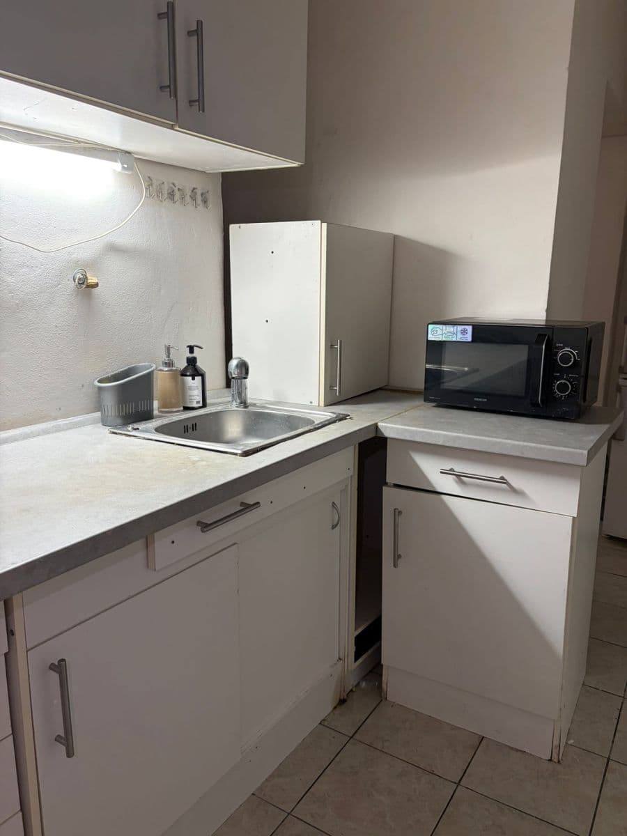 Pronájem bytu 3+1 80 m², Černická, Praha, Praha Pronájem bytu 3+1 80 m², Černická, Praha, Praha