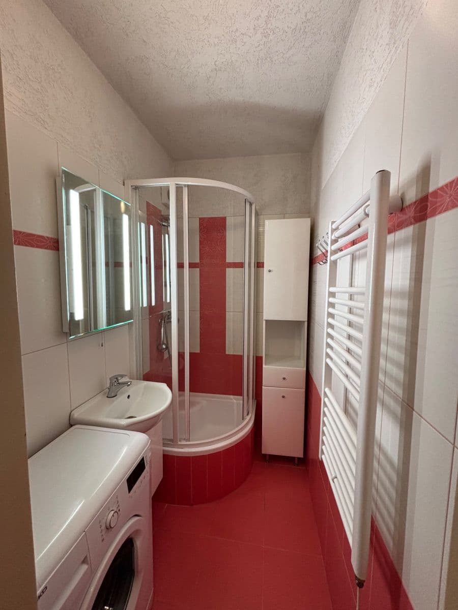 Pronájem bytu 2+kk 45 m², Pšenčíkova, Praha, Praha Pronájem bytu 2+kk 45 m², Pšenčíkova, Praha, Praha