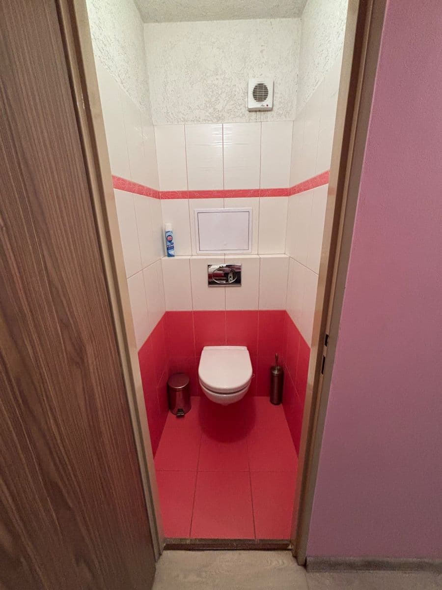 Pronájem bytu 2+kk 45 m², Pšenčíkova, Praha, Praha Pronájem bytu 2+kk 45 m², Pšenčíkova, Praha, Praha