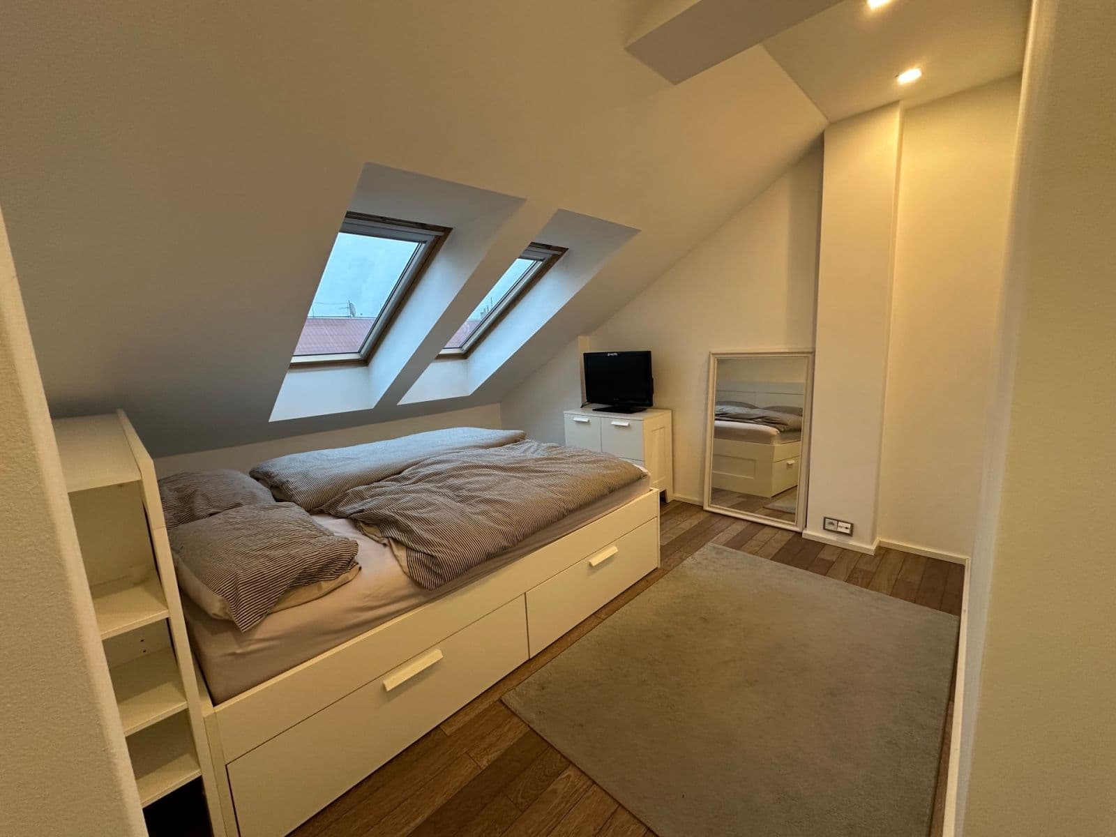 Pronájem bytu 2+kk 60 m², U Paliárky, Praha, Praha Pronájem bytu 2+kk 60 m², U Paliárky, Praha, Praha