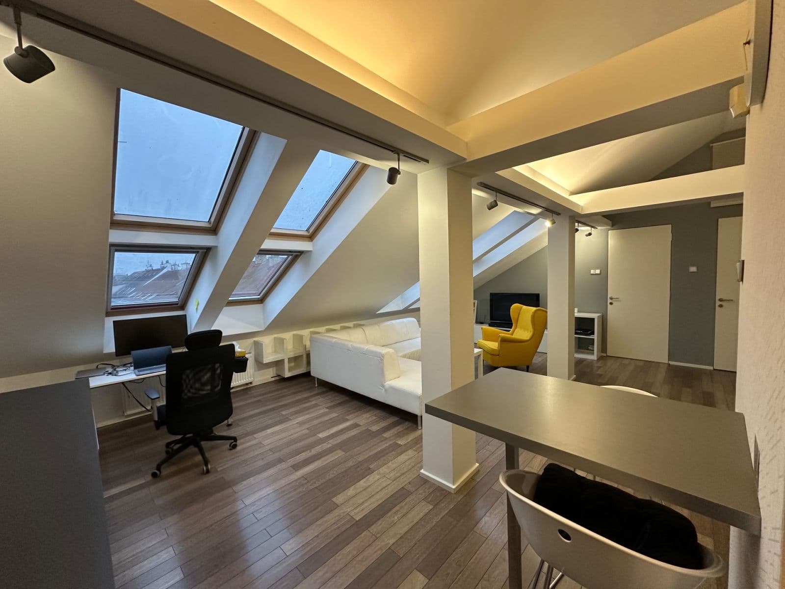 Pronájem bytu 2+kk 60 m², U Paliárky, Praha, Praha Pronájem bytu 2+kk 60 m², U Paliárky, Praha, Praha