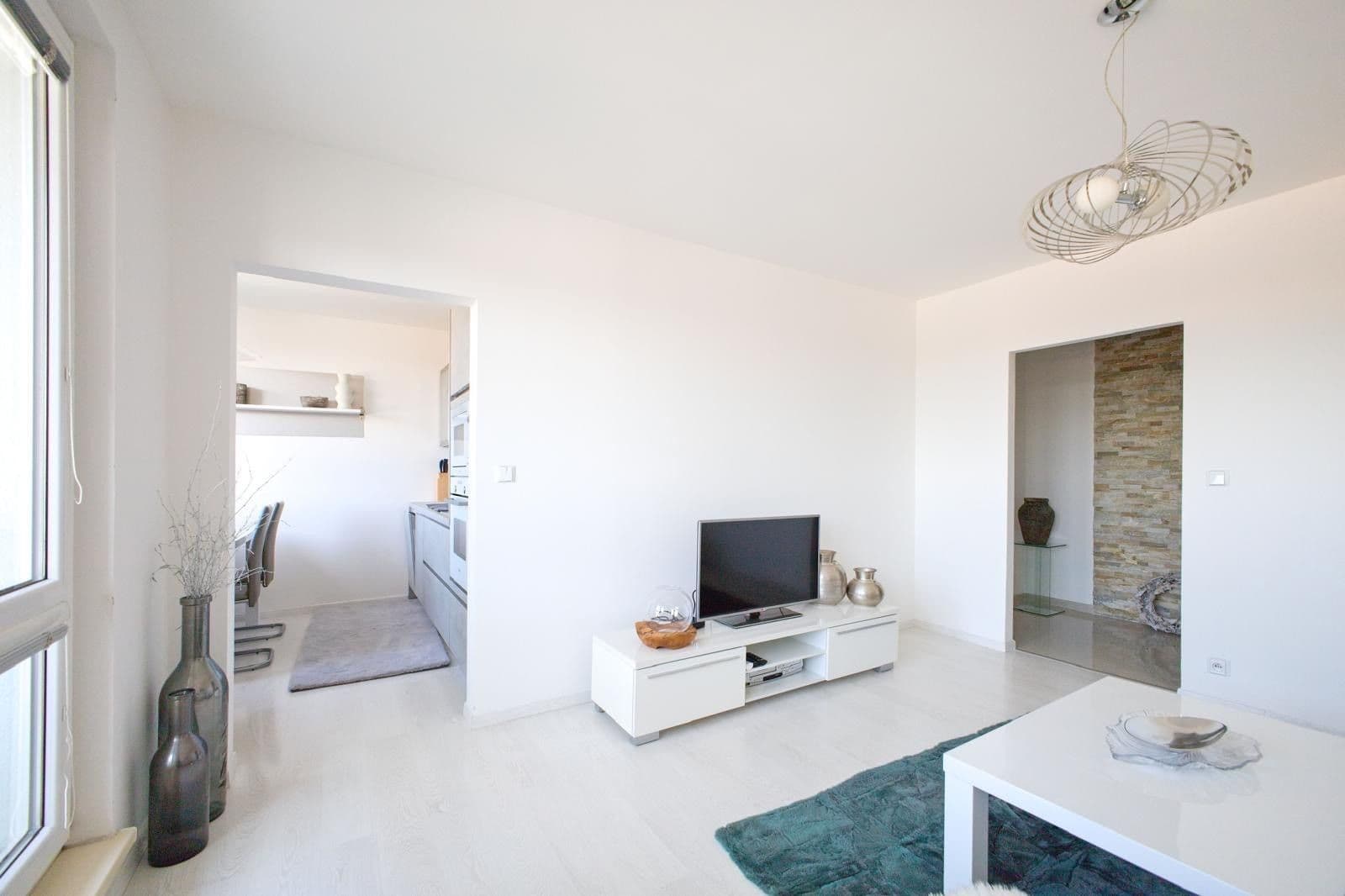 Prodej bytu 3+1 69 m², Česká, Zlín, Zlínský kraj Prodej bytu 3+1 69 m², Česká, Zlín, Zlínský kraj