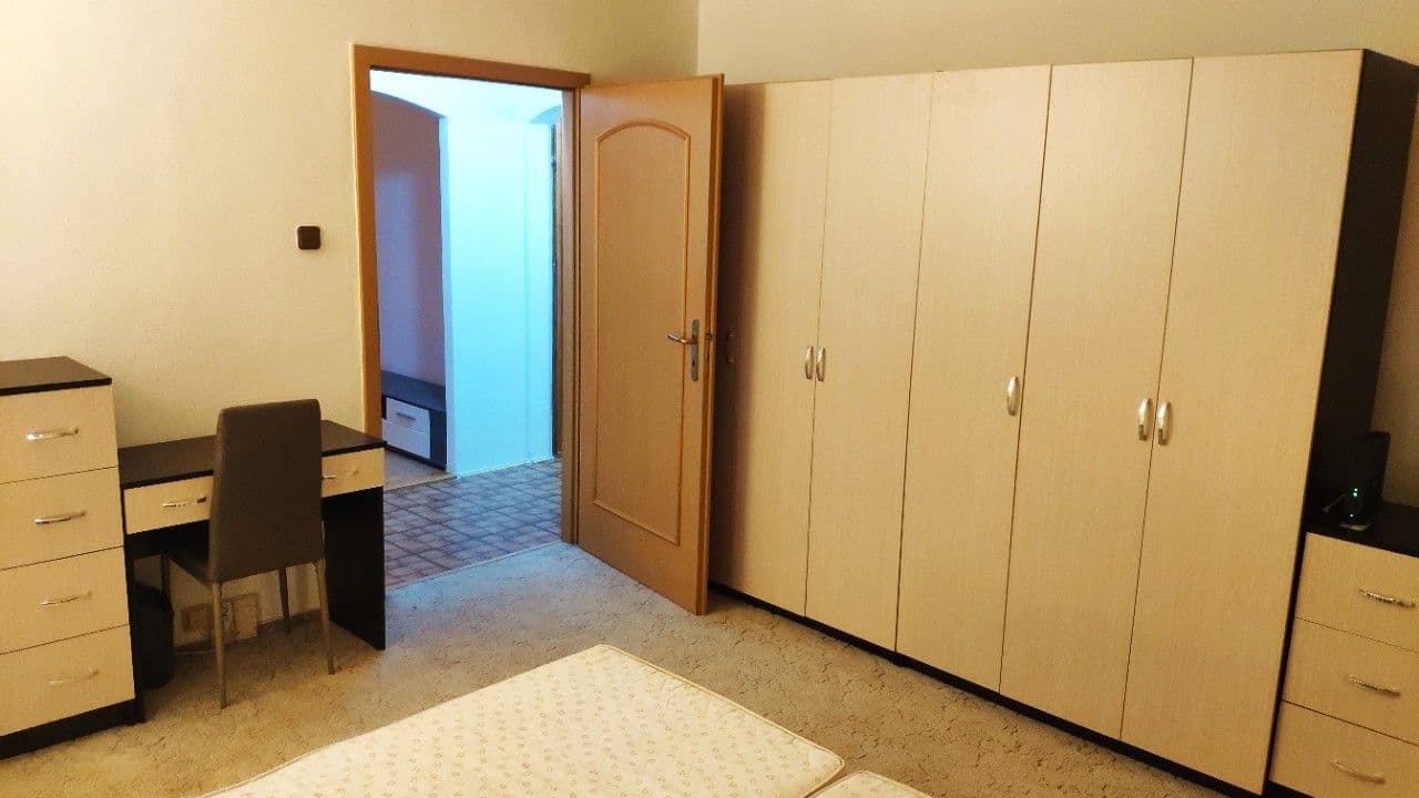 Pronájem bytu 2+1 57 m², Černá cesta, Olomouc, Olomoucký kraj Pronájem bytu 2+1 57 m², Černá cesta, Olomouc, Olomoucký kraj