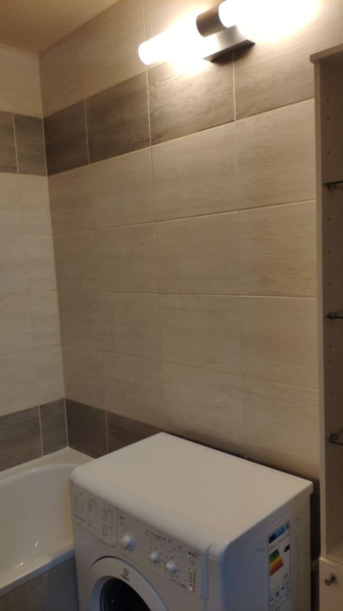 Pronájem bytu 2+1 57 m², Černá cesta, Olomouc, Olomoucký kraj Pronájem bytu 2+1 57 m², Černá cesta, Olomouc, Olomoucký kraj