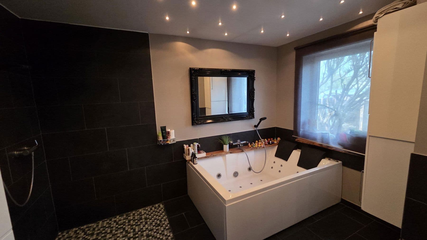 Prodej domu 167 m², pozemek 702 m², Wedemark, Dolní Sasko Prodej domu 167 m², pozemek 702 m², Wedemark, Dolní Sasko