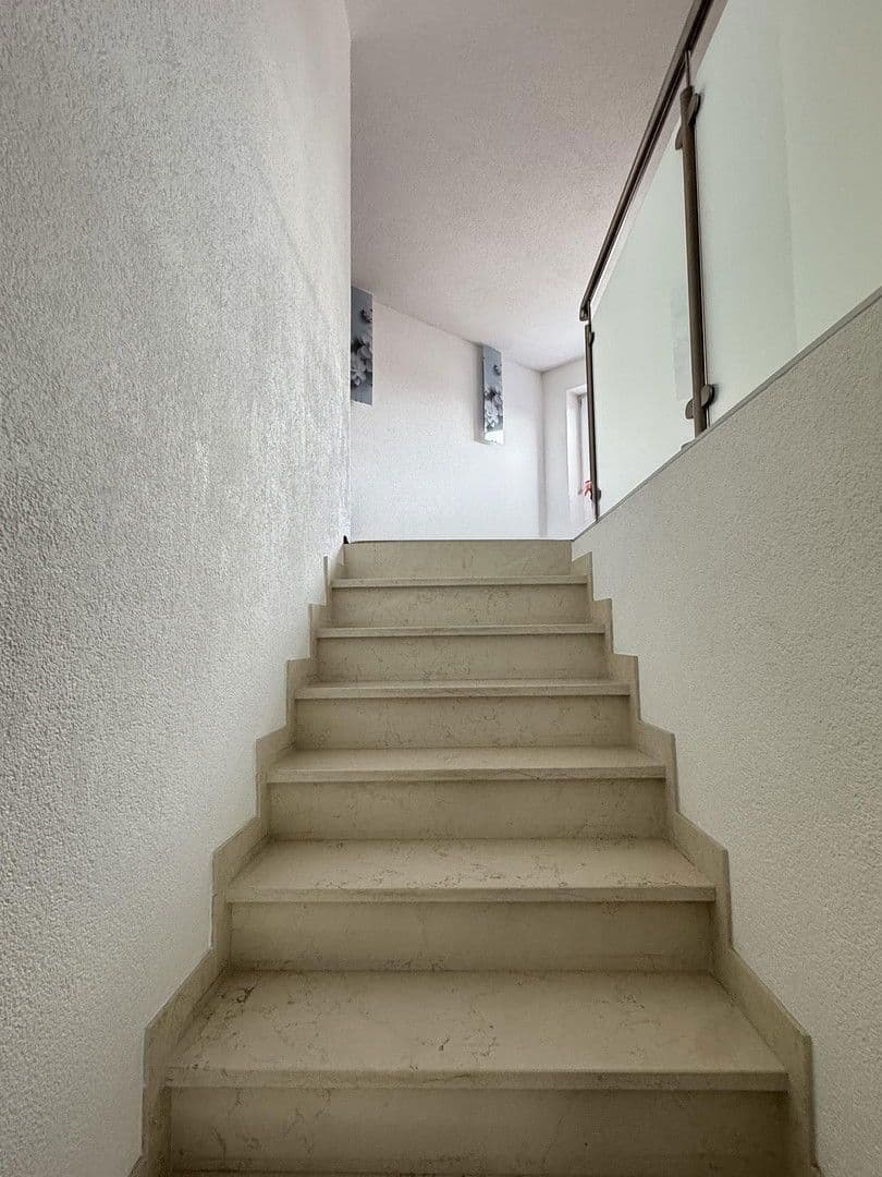 Prodej domu 275 m², pozemek 644 m², Dillingen an der Donau, Bavorsko Prodej domu 275 m², pozemek 644 m², Dillingen an der Donau, Bavorsko